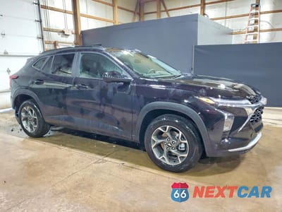 Czwarte zdjęcie samochodu z boku: 2026 CHEVROLET TRAX 1LT VIN:KL77LHEP4TC098962 - miniatura