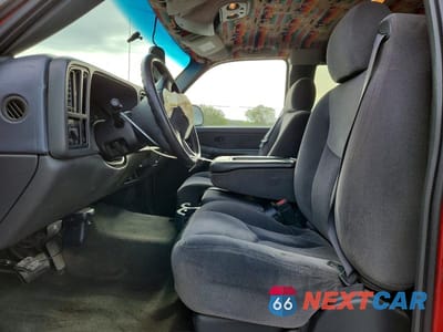 Zdjęcie 7 z 11 samochodu: 2003 GMC NEW SIERRA C1500 VIN:2GTEC19V131264449 - miniatura