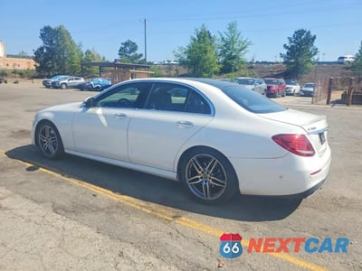 Drugie zdjęcie samochodu z przodu: 2018 MERCEDES-BENZ E 300 VIN:WDDZF4JB8JA443219 - miniatura