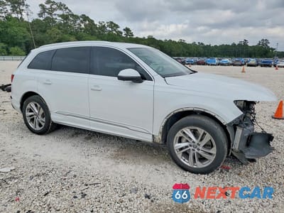 Czwarte zdjęcie samochodu z boku: 2020 AUDI Q7 PREMIUM PLUS VIN:WA1LXAF79LD005353 - miniatura