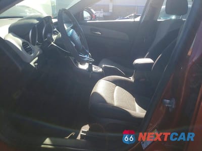 Zdjęcie 7 z 12 samochodu: 2012 CHEVROLET CRUZE LS VIN:1G1PC5SH5C7316911 - miniatura