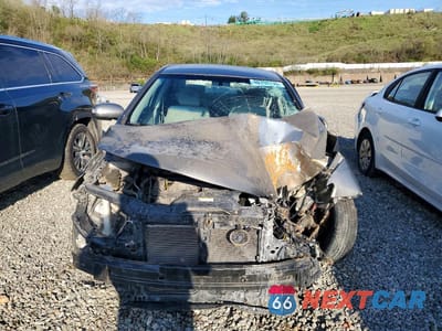 Piąte zdjęcie samochodu w środku: 2010 KIA FORTE EX VIN:KNAFU4A25A5135613 - miniatura