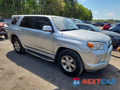 Czwarte zdjęcie samochodu z boku: 2013 TOYOTA 4RUNNER SR5 VIN:JTEZU5JR8D5061509 - miniatura