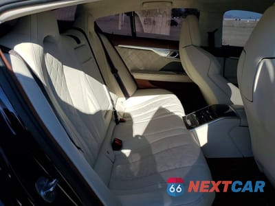 Zdjęcie 10 z 12 samochodu: 2020 BMW M8 VIN:WBSGV0C03LCD92806 - miniatura