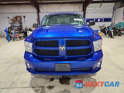 Piąte zdjęcie samochodu w środku: 2017 RAM 1500 ST VIN:1C6RR7FTXHS659914 - miniatura