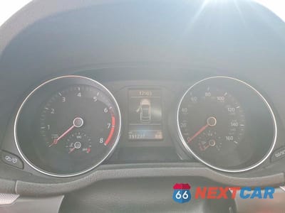 Zdjęcie 9 z 12 samochodu: 2016 VOLKSWAGEN PASSAT S VIN:1VWAT7A36GC054194 - miniatura