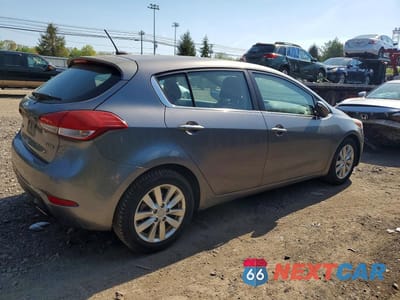 Trzecie zdjęcie samochodu z tyłu: 2014 KIA FORTE5 VIN:KNAFX5A81E5165280 - miniatura