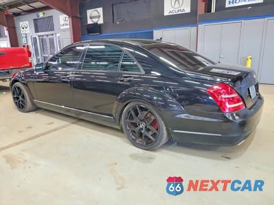 Drugie zdjęcie samochodu z przodu: 2013 MERCEDES-BENZ S 550 4MATIC VIN:WDDNG9EB8DA497465 - miniatura