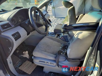 Zdjęcie 7 z 13 samochodu: 2011 HONDA ODYSSEY EX VIN:5FNRL5H41BB031071 - miniatura