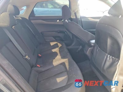 Zdjęcie 10 z 12 samochodu: 2021 KIA K5 LXS VIN:5XXG14J25MG044101 - miniatura