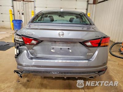 Zdjęcie 6 z 13 samochodu: 2019 NISSAN ALTIMA SR VIN:1N4BL4CW8KC217228 - miniatura