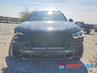 Piąte zdjęcie samochodu w środku: 2021 BMW X5 M50I VIN:5UXJU4C02M9H11195 - miniatura