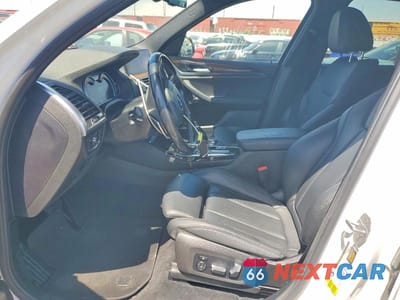 Zdjęcie 7 z 13 samochodu: 2019 BMW X3 SDRIVE30I VIN:5UXTR7C54KLR46704 - miniatura