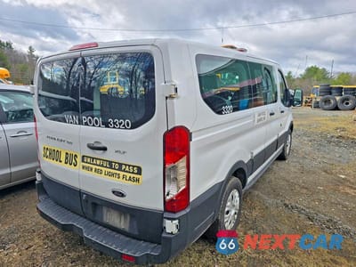 Czwarte zdjęcie samochodu z boku: 2019 FORD TRANSIT T-150 VIN:1FMZK1ZM1KKB42602 - miniatura