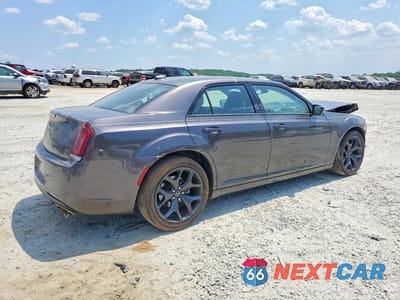 Trzecie zdjęcie samochodu z tyłu: 2022 CHRYSLER 300 TOURING VIN:2C3CCAAG3NH162931 - miniatura