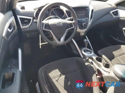 Zdjęcie 8 z 12 samochodu: 2016 HYUNDAI VELOSTER BASE VIN:KMHTC6AD4GU286605 - miniatura