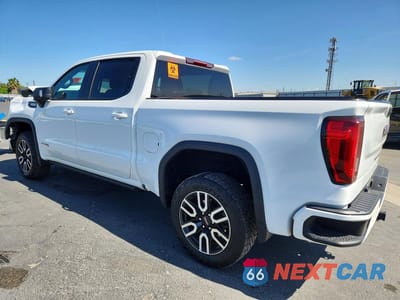Drugie zdjęcie samochodu z przodu: 2023 GMC SIERRA K1500 AT4 VIN:3GTUUEE8XPG222178 - miniatura