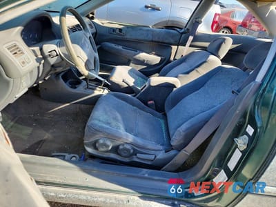 Zdjęcie 7 z 13 samochodu: 2000 HONDA CIVIC EX VIN:1HGEJ8244YL104035 - miniatura