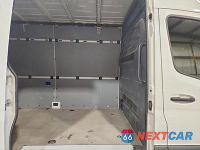 Zdjęcie 11 z 13 samochodu: 2024 MERCEDES-BENZ SPRINTER 2500 VIN:W1Y4KDHYXRP727093 - miniatura