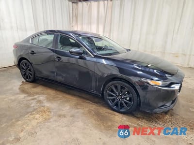 Czwarte zdjęcie samochodu z boku: 2024 MAZDA 3 SELECT SPORT VIN:3MZBPABM7RM425815 - miniatura