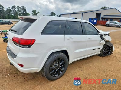 Trzecie zdjęcie samochodu z tyłu: 2019 JEEP GRAND CHEROKEE LAREDO VIN:1C4RJFAG8KC703592 - miniatura