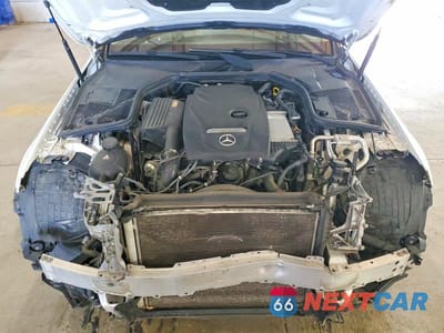 Zdjęcie 11 z 12 samochodu: 2017 MERCEDES-BENZ C 300 VIN:55SWF4JB0HU222386 - miniatura
