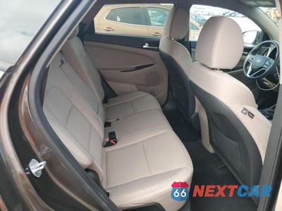 Zdjęcie 11 z 12 samochodu: 2019 HYUNDAI TUCSON SE VIN:KM8J23A40KU986011 - miniatura