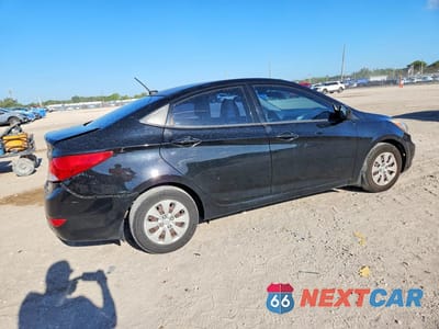 Trzecie zdjęcie samochodu z tyłu: 2016 HYUNDAI ACCENT SE VIN:KMHCT4AE7GU084676 - miniatura