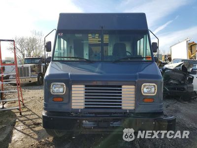 Piąte zdjęcie samochodu w środku: 2020 FORD F59 DELIVERY VAN VIN:1F65F5KN5L0A06314 - miniatura
