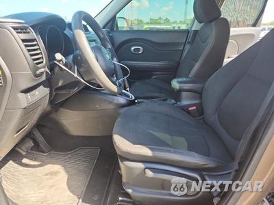 Zdjęcie 7 z 12 samochodu: 2014 KIA SOUL BASE VIN:KNDJN2A29E7051450 - miniatura