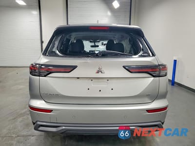Zdjęcie 6 z 12 samochodu: 2025 MITSUBISHI OUTLANDER SE VIN:JA4J4VA8XSZ015513 - miniatura