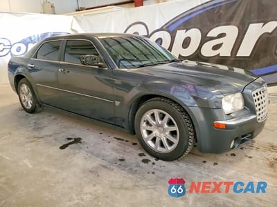 Czwarte zdjęcie samochodu z boku: 2007 CHRYSLER 300C VIN:2C3KA63H47H882083 - miniatura