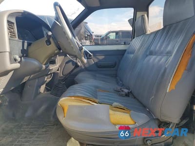 Zdjęcie 7 z 12 samochodu: 1993 TOYOTA PICKUP BASE VIN:JT4RN81A7P5167161 - miniatura