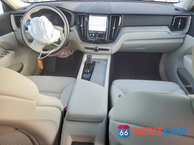 Zdjęcie 8 z 13 samochodu: 2023 VOLVO XC60 PLUS VIN:YV4L12RE0P1391480 - miniatura