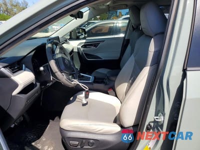 Zdjęcie 7 z 12 samochodu: 2020 TOYOTA RAV4 XLE PREMIUM VIN:JTMC1RFV3LD520630 - miniatura