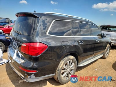 Trzecie zdjęcie samochodu z tyłu: 2014 MERCEDES-BENZ GL 450 4MATIC VIN:4JGDF7CE5EA308911 - miniatura