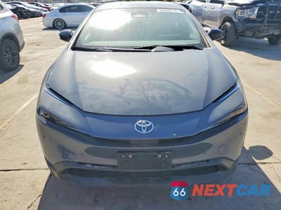 Piąte zdjęcie samochodu w środku: 2023 TOYOTA PRIUS LE VIN:JTDACAAU2P3009861 - miniatura