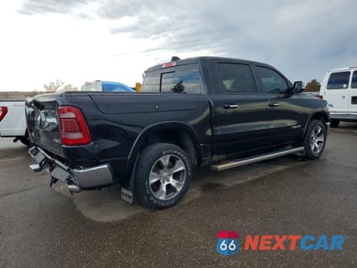 Trzecie zdjęcie samochodu z tyłu: 2020 RAM 1500 LARAMIE VIN:1C6SRFJT3LN288749 - miniatura