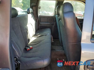 Zdjęcie 10 z 12 samochodu: 2001 CHEVROLET SILVERADO C1500 VIN:2GCEC19WX11164243 - miniatura