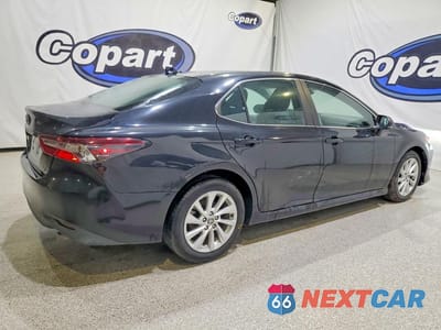 Trzecie zdjęcie samochodu z tyłu: 2023 TOYOTA CAMRY LE VIN:4T1C11AK9PU130213 - miniatura