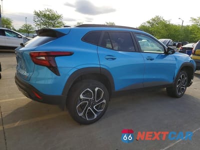 Trzecie zdjęcie samochodu z tyłu: 2025 CHEVROLET TRAX 2RS VIN:KL77LJEP8SC160661 - miniatura