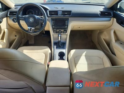 Zdjęcie 8 z 12 samochodu: 2014 VOLKSWAGEN PASSAT SE VIN:1VWBS7A34EC063917 - miniatura