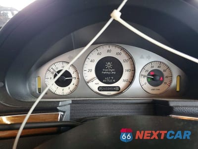 Zdjęcie 9 z 12 samochodu: 2008 MERCEDES-BENZ E 350 VIN:WDBUF56X78B297901 - miniatura
