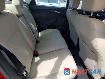 Zdjęcie 10 z 11 samochodu: 2017 FORD FOCUS TITANIUM VIN:1FADP3J29HL322974 - miniatura