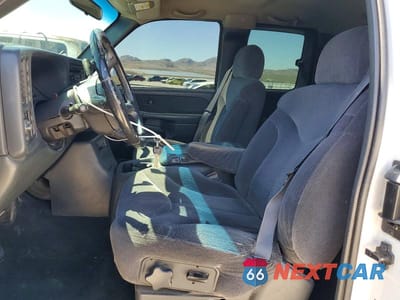 Zdjęcie 7 z 12 samochodu: 2001 GMC NEW SIERRA K1500 VIN:2GTEK19T811245850 - miniatura