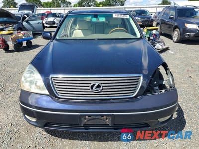 Piąte zdjęcie samochodu w środku: 2002 LEXUS LS 430 BASE VIN:JTHBN30F020056411 - miniatura