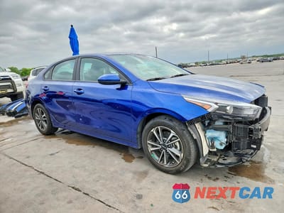 Czwarte zdjęcie samochodu z boku: 2024 KIA FORTE LXS VIN:3KPF24AD3RE808618 - miniatura