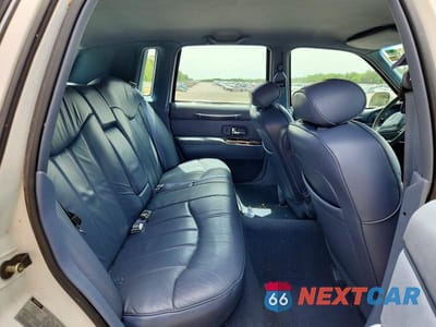Zdjęcie 10 z 12 samochodu: 1997 LINCOLN TOWN CAR EXECUTIVE VIN:1LNLM81W7VY668840 - miniatura