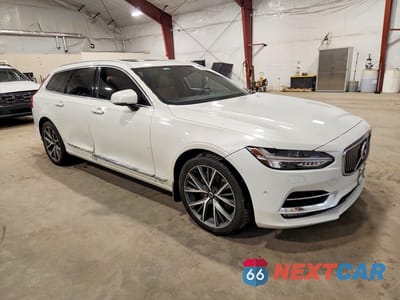 Czwarte zdjęcie samochodu z boku: 2018 VOLVO V90 T6 INSCRIPTION VIN:YV1A22VL0J1044471 - miniatura
