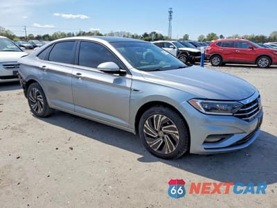 Czwarte zdjęcie samochodu z boku: 2020 VOLKSWAGEN JETTA SEL PREMIUM VIN:3VWGB7BU2LM072219 - miniatura